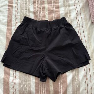 Lululemon Stretch Woven Relaxed Fit High Rise Short